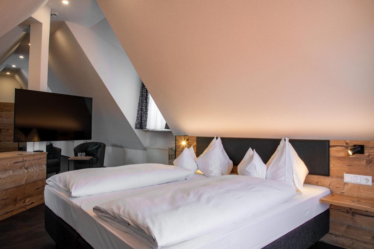 Hotel & Restaurant Post Laichingen ภายนอก รูปภาพ
