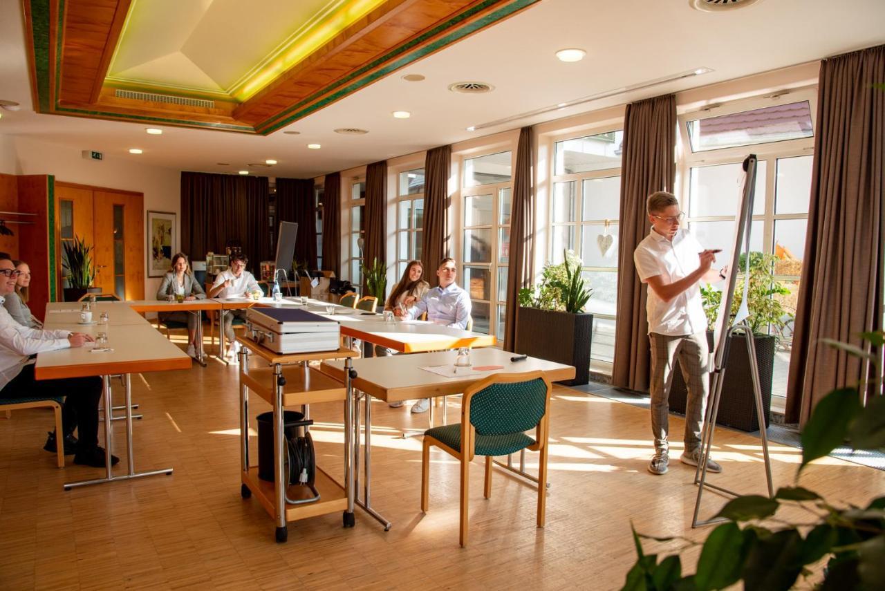Hotel & Restaurant Post Laichingen ภายนอก รูปภาพ