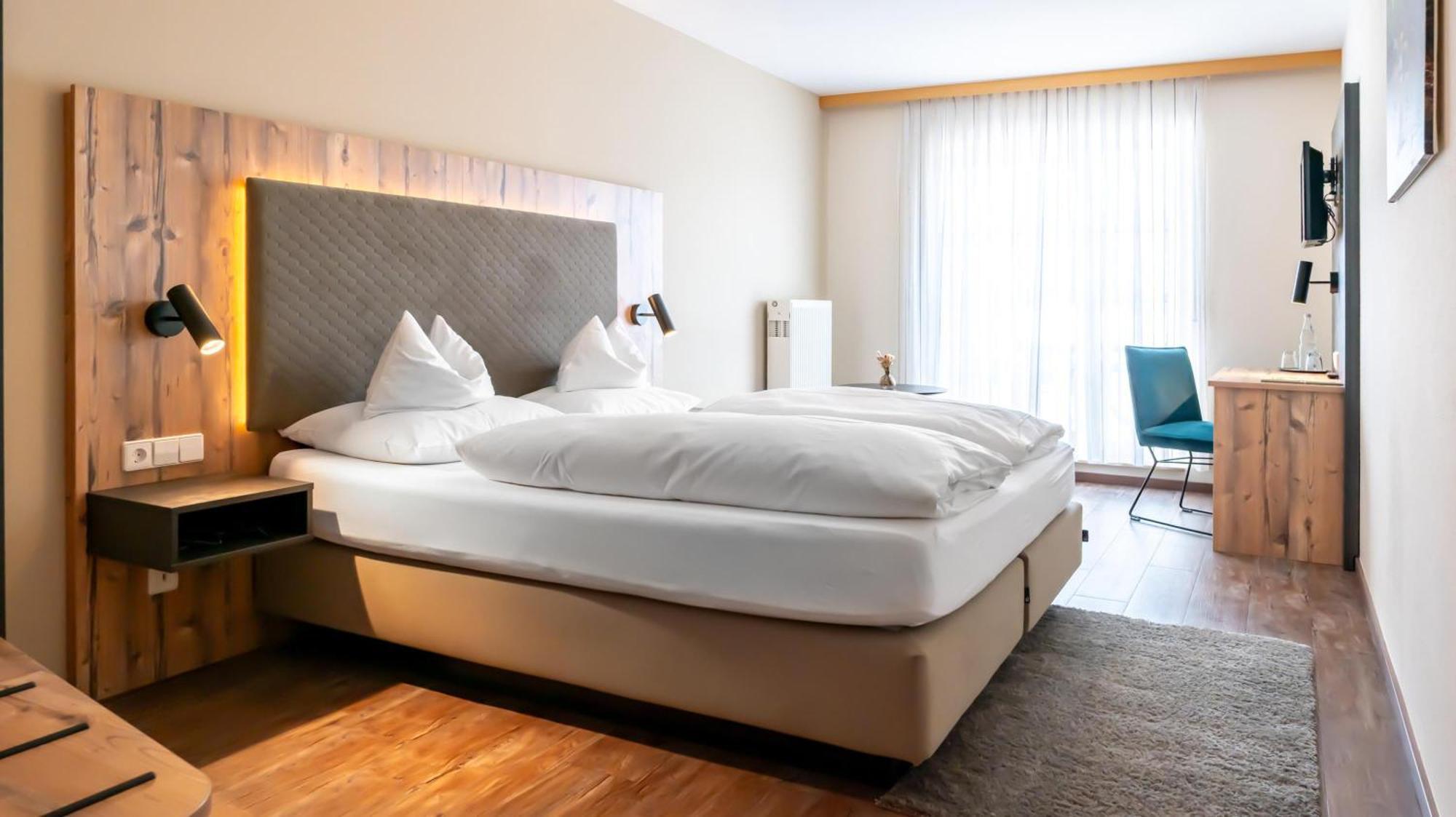 Hotel & Restaurant Post Laichingen ภายนอก รูปภาพ