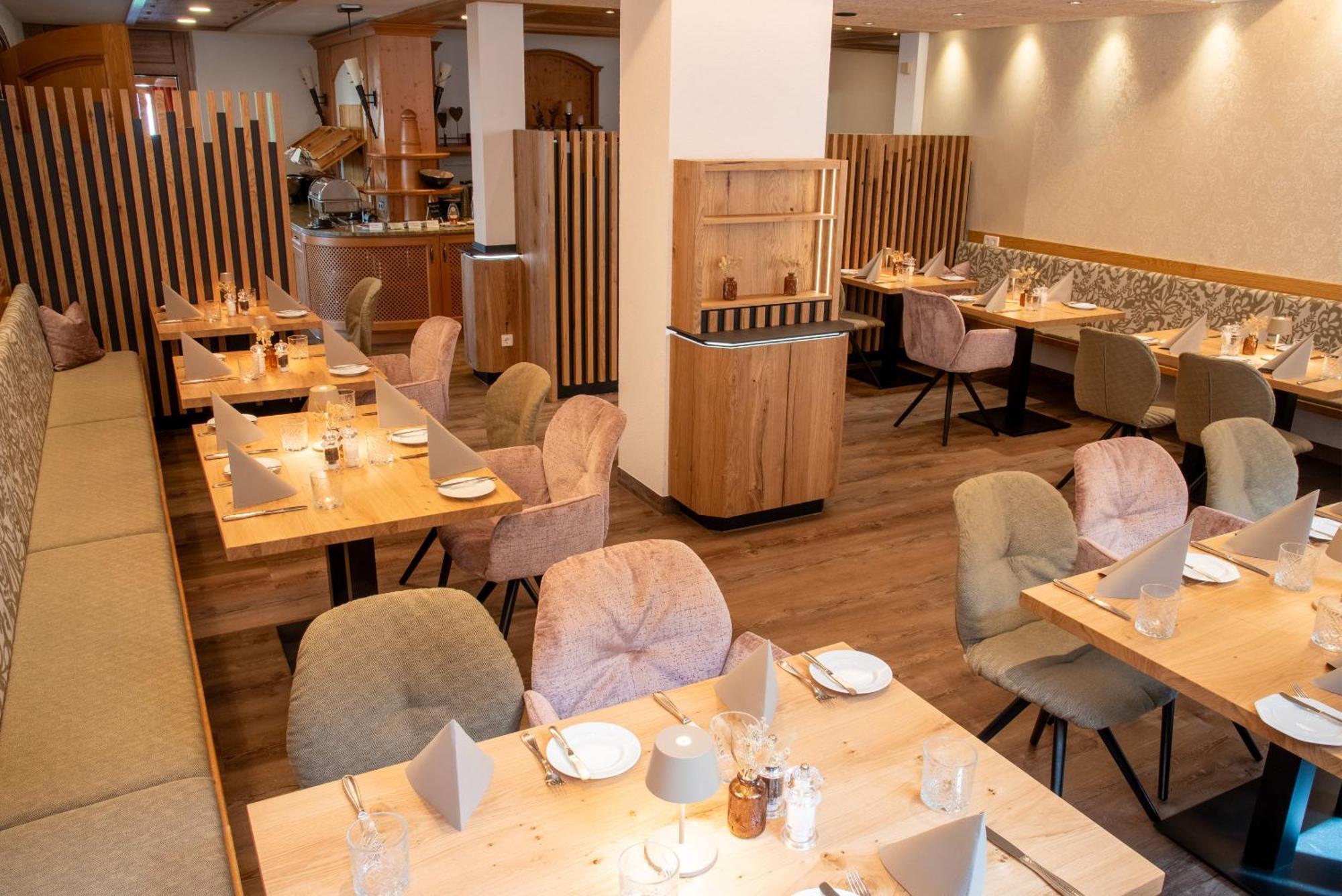 Hotel & Restaurant Post Laichingen ภายนอก รูปภาพ