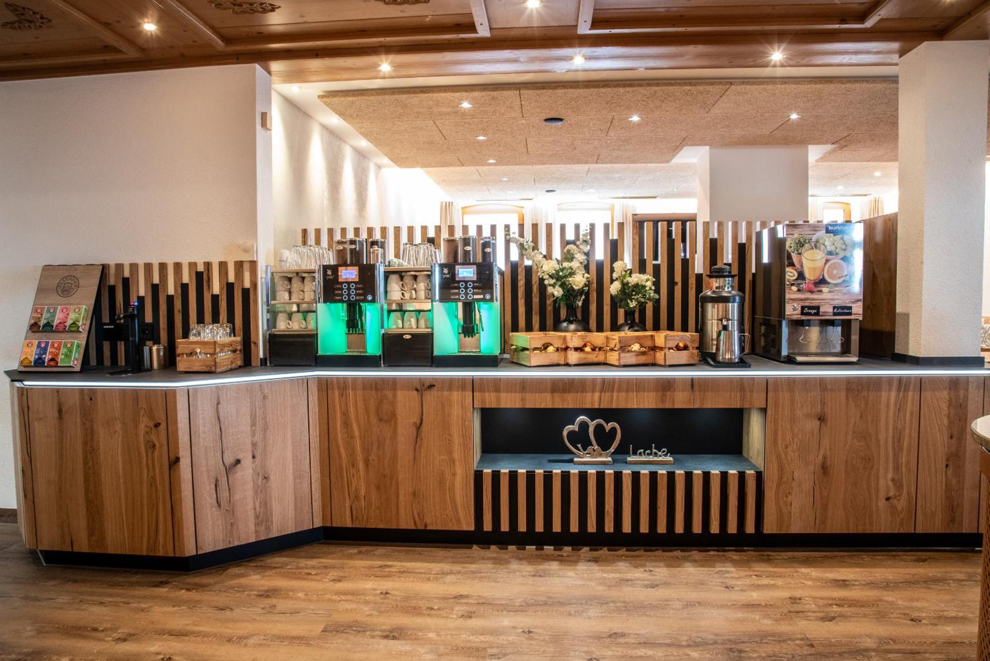 Hotel & Restaurant Post Laichingen ภายนอก รูปภาพ