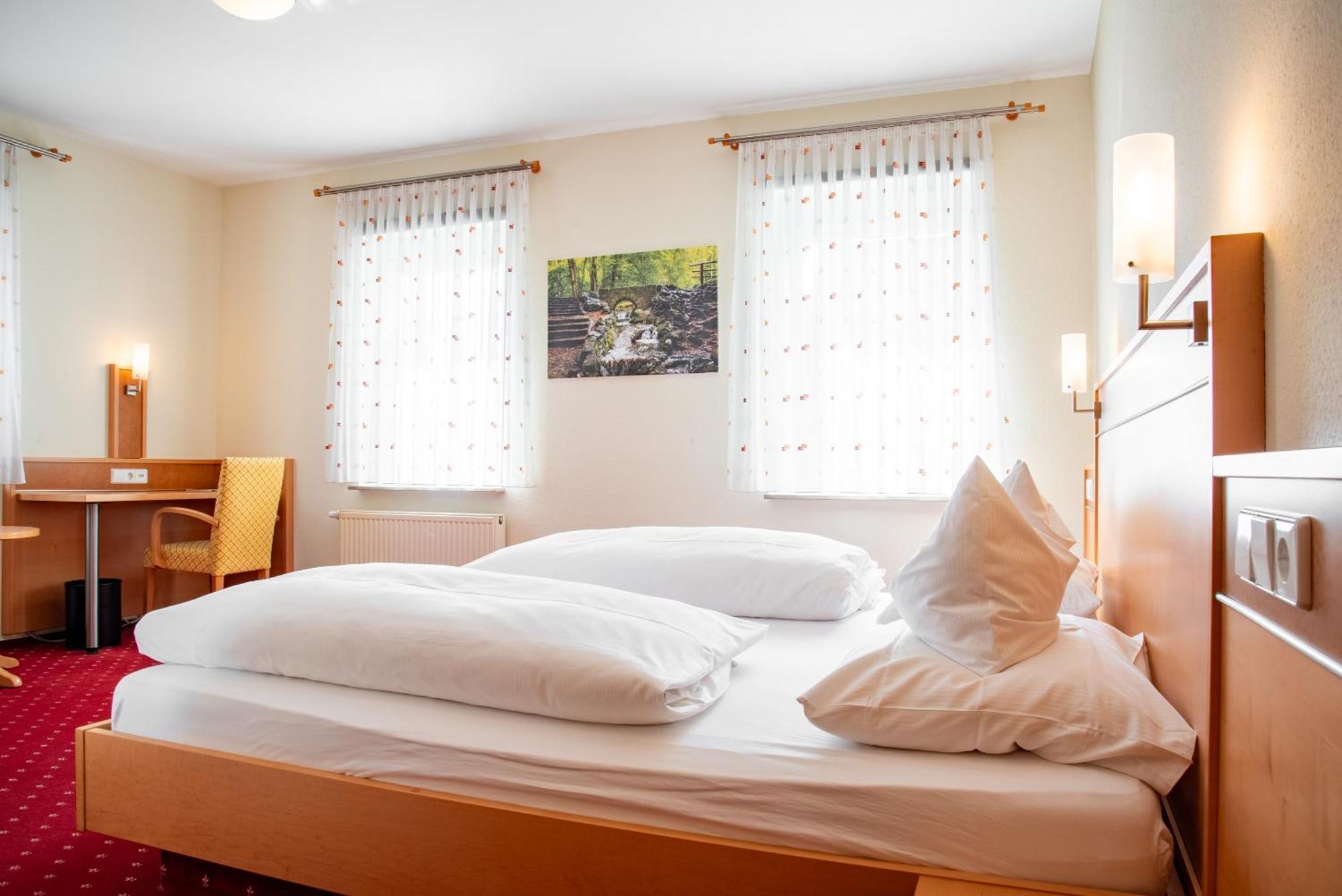 Hotel & Restaurant Post Laichingen ภายนอก รูปภาพ