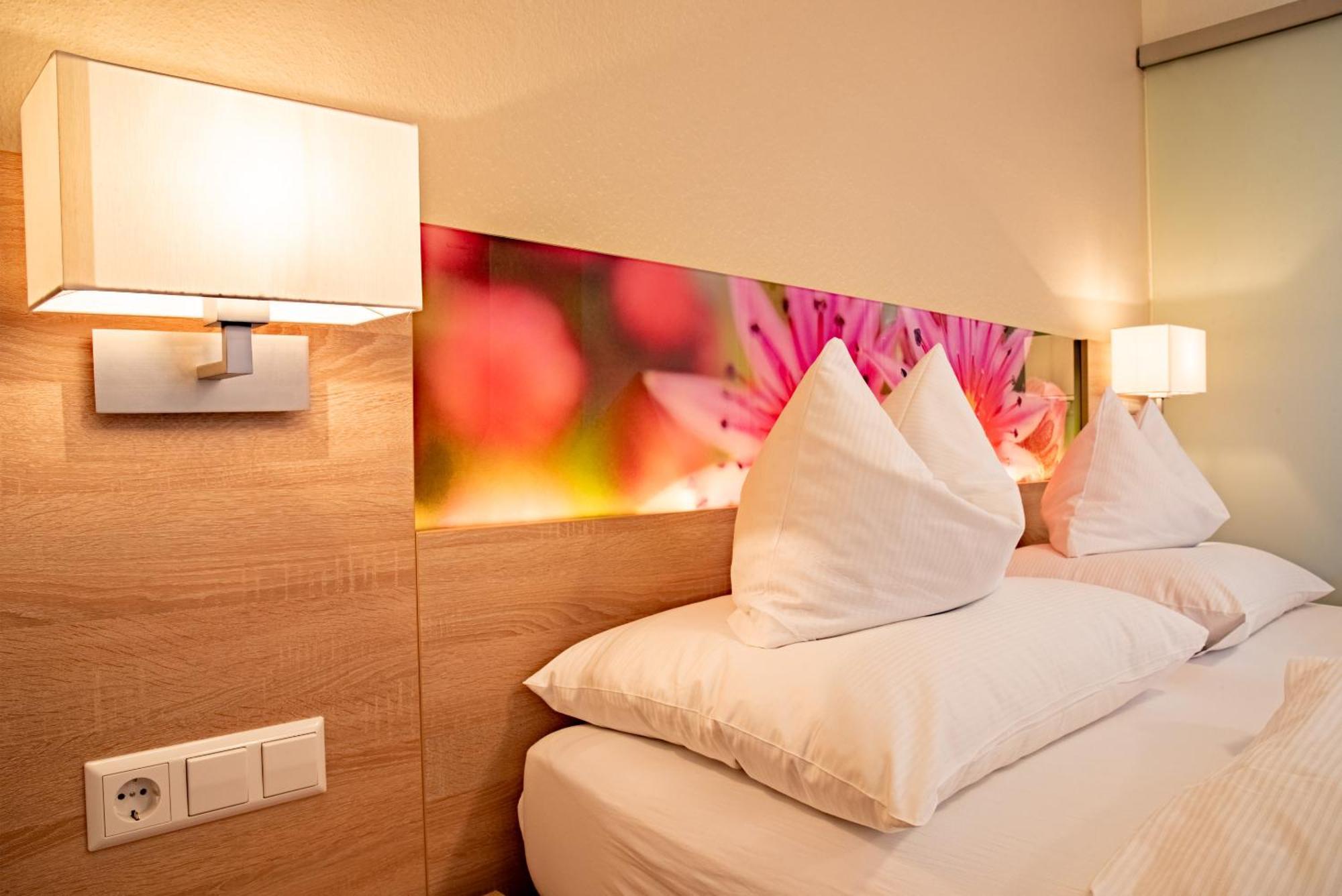 Hotel & Restaurant Post Laichingen ภายนอก รูปภาพ